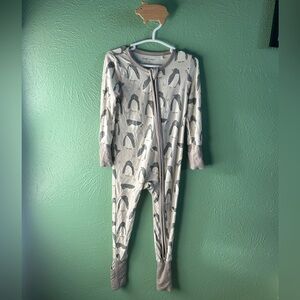 Angel Dear Gray Penguin Print Kids Footie